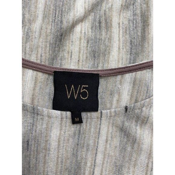 W5‎ Blouse Top Women's MEDIUM Beige White Gray Scoop-Neck Soft-Knit Twist-Front - Picture 9 of 9